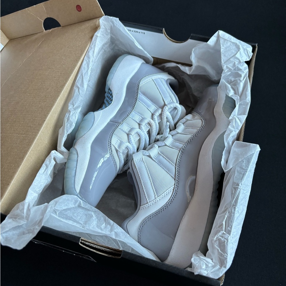 Jordan 11 Cement Grey Retro Low (GS) Size 6y /7.5w